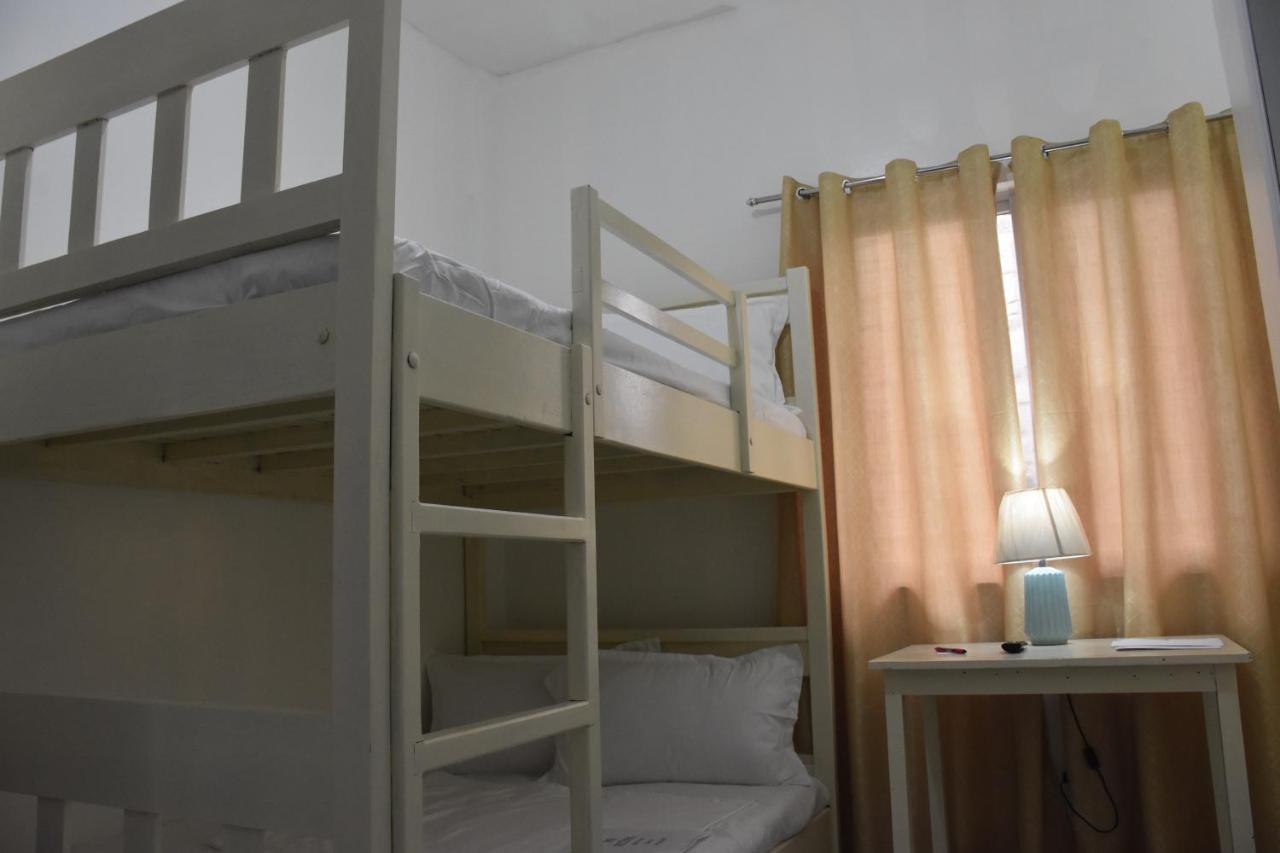 באלר Isaguirre'S Pension House מראה חיצוני תמונה