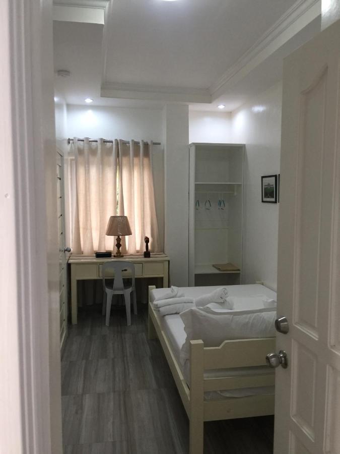 באלר Isaguirre'S Pension House מראה חיצוני תמונה