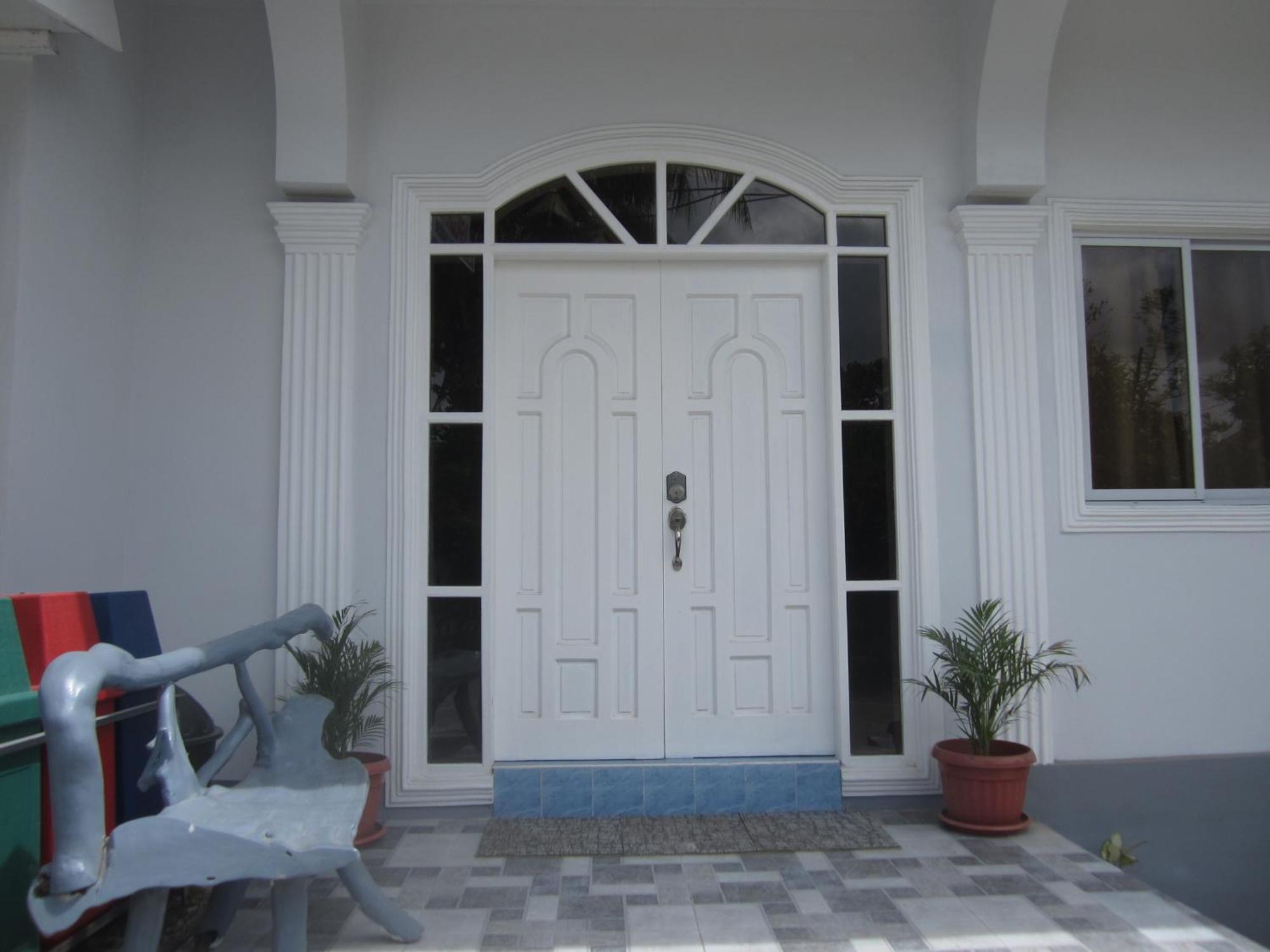 באלר Isaguirre'S Pension House מראה חיצוני תמונה