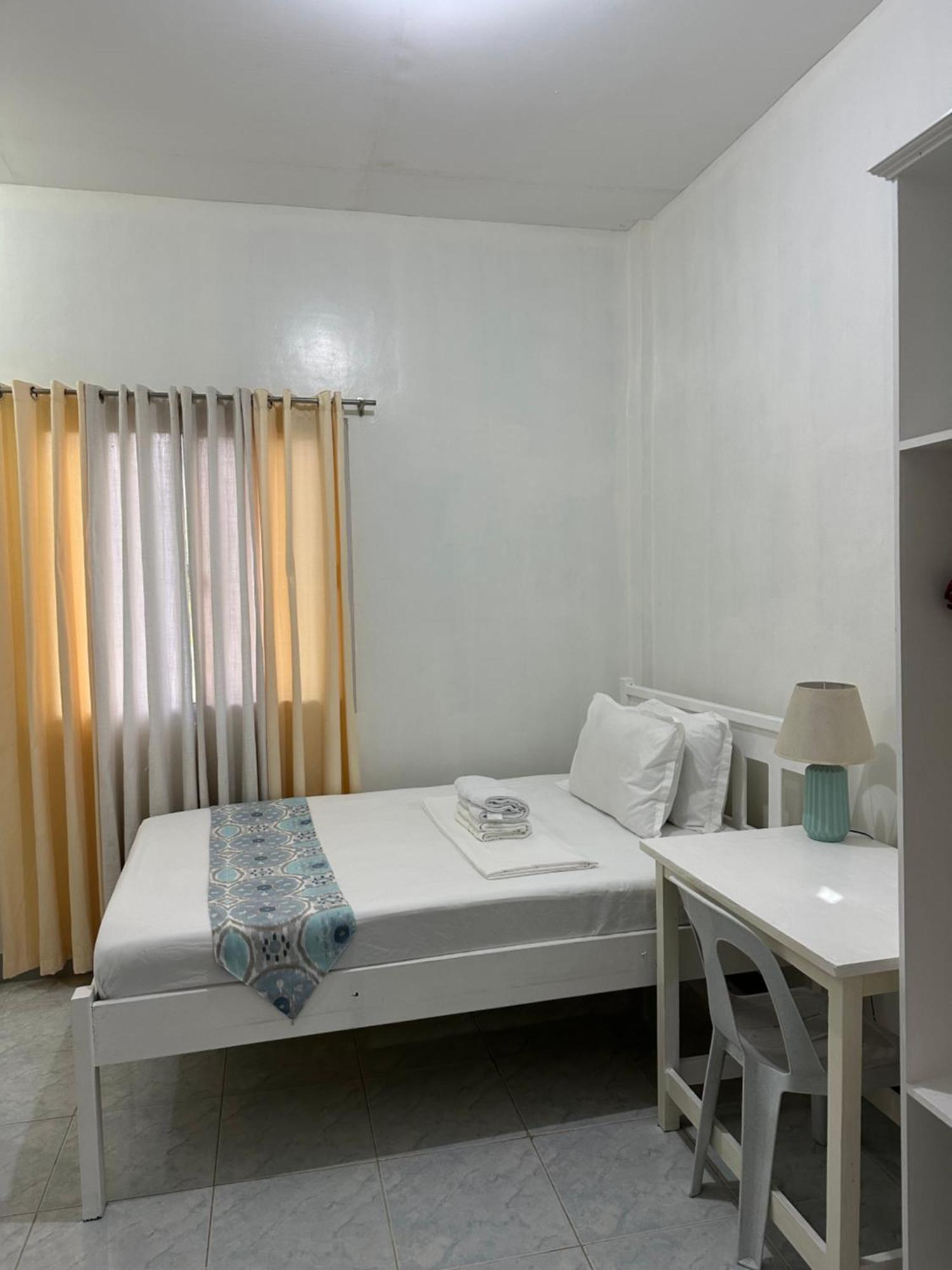 באלר Isaguirre'S Pension House מראה חיצוני תמונה