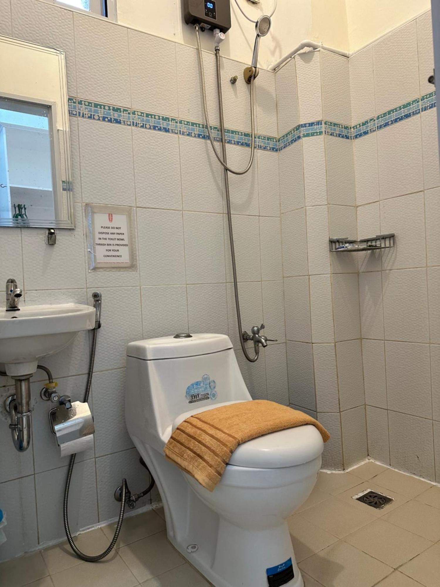 באלר Isaguirre'S Pension House מראה חיצוני תמונה